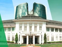 121 Guru Besar FKUI Desak Kemenkes Pulihkan Kemitraan Sehat