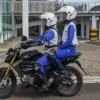 Boncengan Motor Aman dan Nyaman: Panduan Lengkap Lindungi Diri Anda