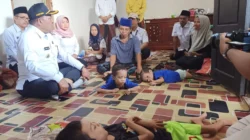 Bupati Sampang Santuni Disabilitas Robatal, Jamin Perawatan Lanjutan