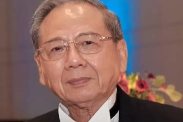 Dari Gerobak Es Teh Hingga Kekayaan Rp697 Triliun Kisah Globalnya