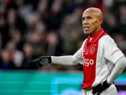 Eks Ajax, Simon Tahamata, Pimpin Pencarian Talenta Muda Timnas Indonesia