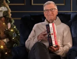 Era AI: Bill Gates Ramal Matinya Profesi Guru dan Dokter?