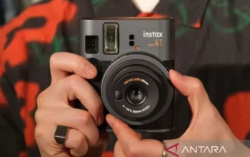 Fujifilm Luncurkan Instax Mini 41 Kamera Analog Terbaru di Indonesia