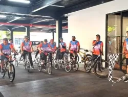 Gowes Bareng Rayakan Ulang Tahun Telkom dan PWI Kepri ke-59 di Batam