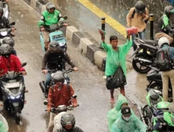 Hujan Rintik Malam Minggu Jakarta Romansa Basah Ibu Kota