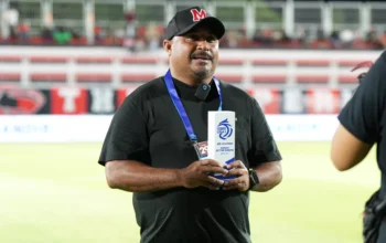 Imran Nahumarury Tantang Hodak dan Riekerink Perebutan Pelatih Terbaik Liga 1
