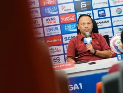 Kandang Persija berpindah-pindah: Ricky Nelson Ungkap Penyebab Kegagalan Target 4 Kandang Persija berpindah-pindah: Ricky Nelson Ungkap Penyebab Kegagalan Target
