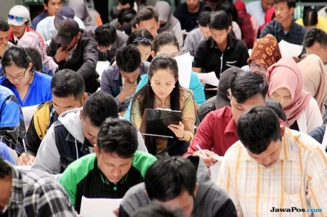 Kemenaker Hapus Diskriminasi Usia, Tampang, dan Status Nikah di Lowongan Kerja