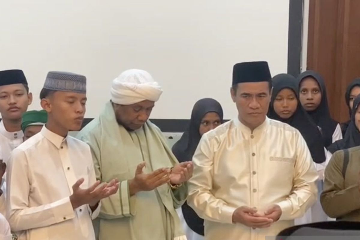 Mentan Syukuran Beras Melimpah: Berbagi Kebahagiaan Bersama Anak Yatim