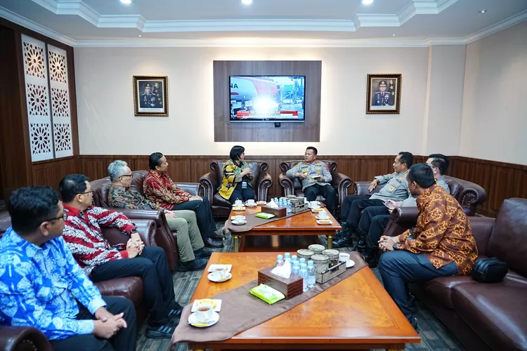 PLN Kaltim Jamin Keamanan Aset Strategis Bersama Kapolda Baru