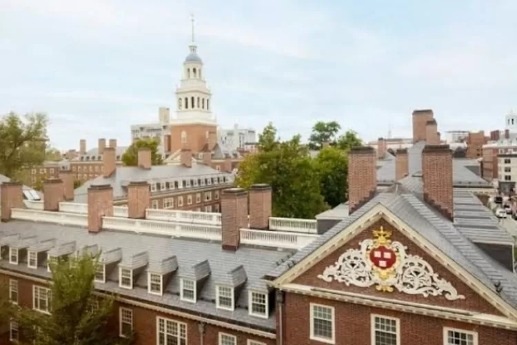 Pengadilan Tunda Larangan Trump Terhadap Mahasiswa Asing Harvard