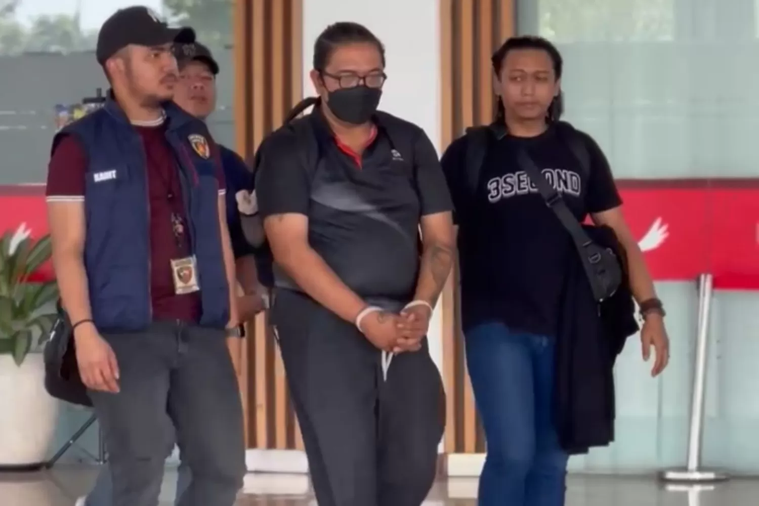 Polres Gresik Bongkar Jaringan Admin Facebook Fantasi Sedarah: Rekrut Anggota Menyimpang