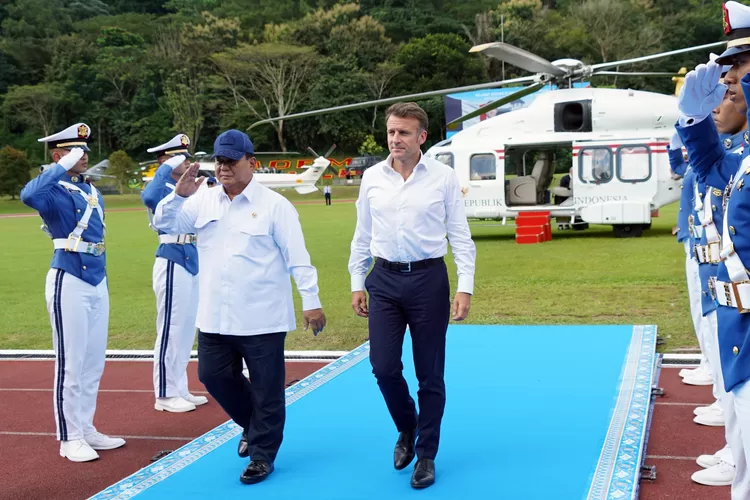 Prabowo Ajak Macron Jelajah Budaya & Militer Indonesia