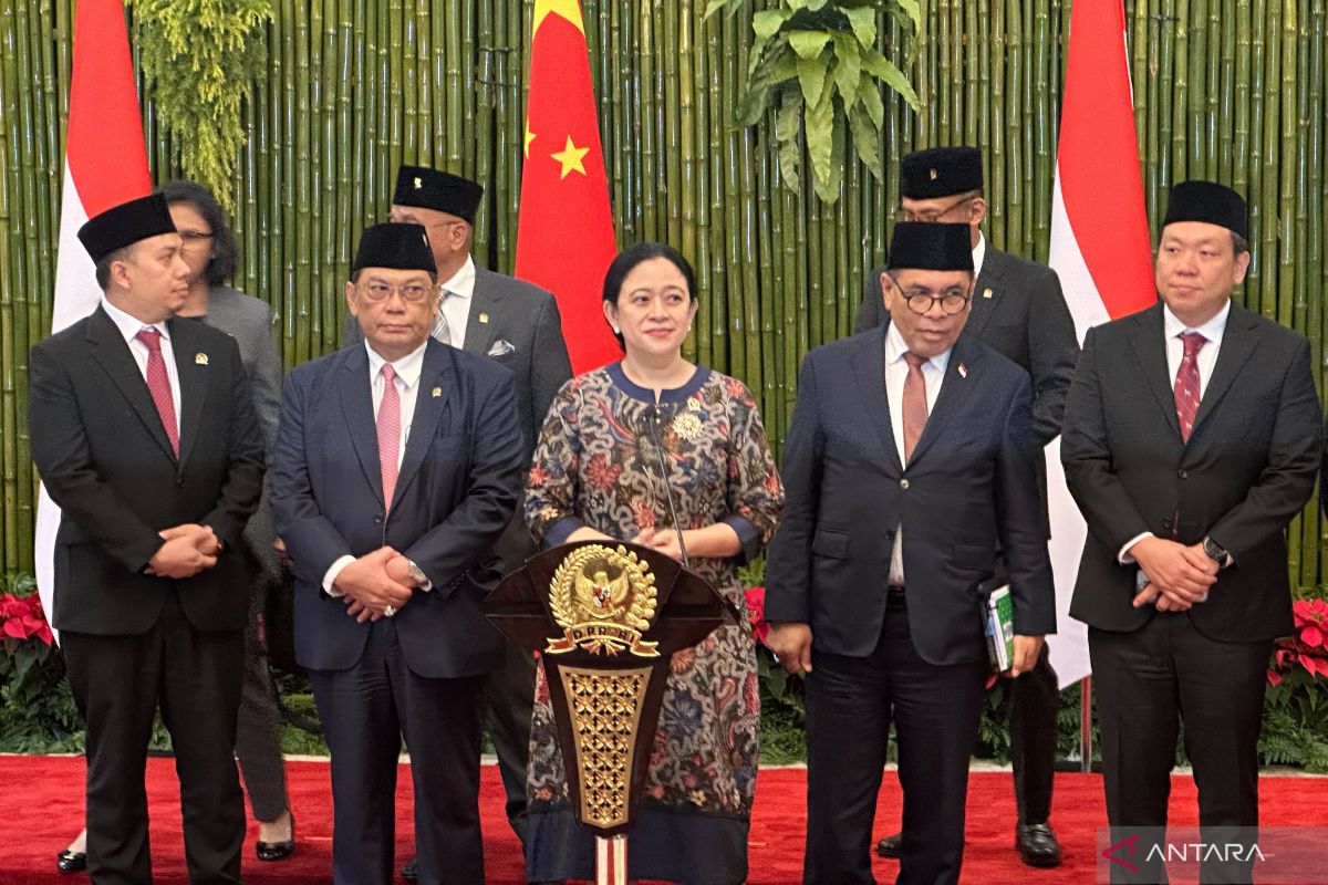 Puan Desak Pembubaran Ormas, OJK Blokir Rekening Judi Online