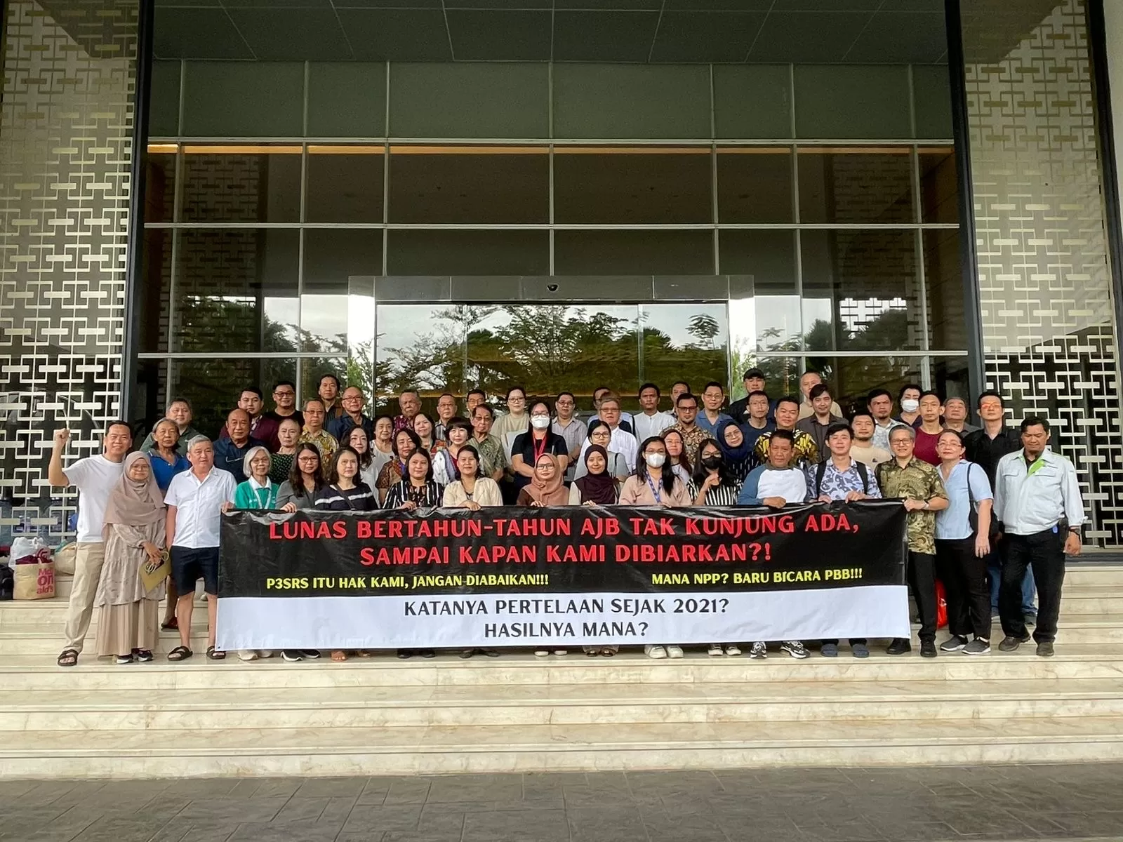 Ratusan Pemilik Apartemen Desak AKR Land Klarifikasi AJB