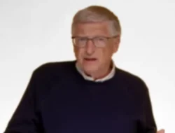 Revolusi AI: Bill Gates Ramalkan Pekerja Cukup 2 Hari Seminggu