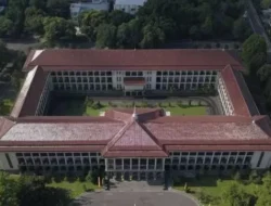 UGM Pelajari Kasus Gugatan Ijazah Palsu Jokowi 2 UGM Pelajari Kasus Gugatan Ijazah Palsu Jokowi