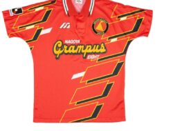 Nagoya Grampus Legenda di Lapangan Hijau