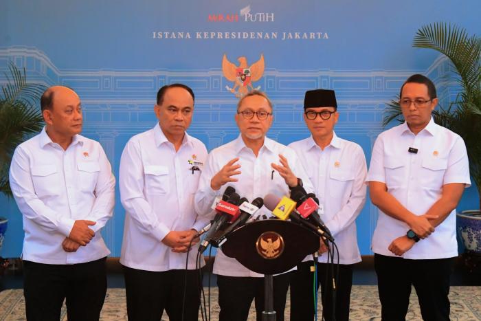 Keuntungan dan Kerugian Bergabung Koperasi Desa Merah Putih