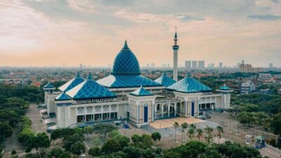 Menikmati Maghrib Surabaya yang Meriah