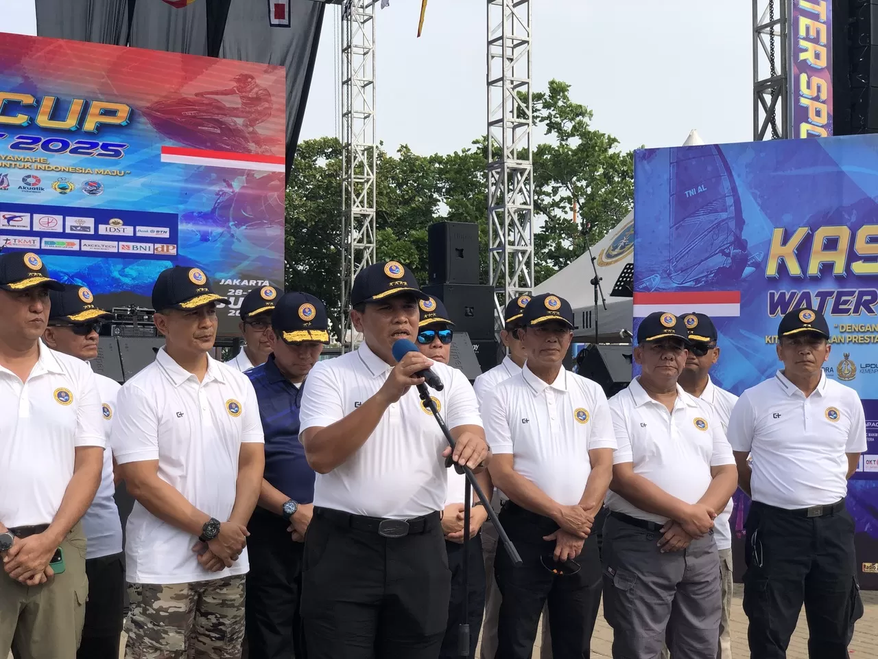 KSAL dan Dedi Mulyadi Jalin Kerja Sama, Barak Marinir Bina Disiplin Pelajar Jabar