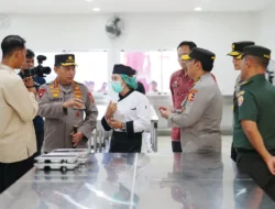Kapolri Dukung MBG, Tinjau Fasilitas SPPG Polda Bali dan Beri Bantuan