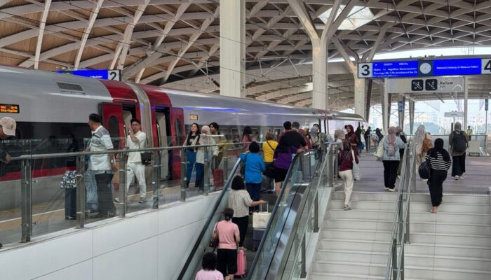 Libur Sekolah: KCIC Tawarkan Diskon 20% Tiket Kereta Api untuk Rombongan