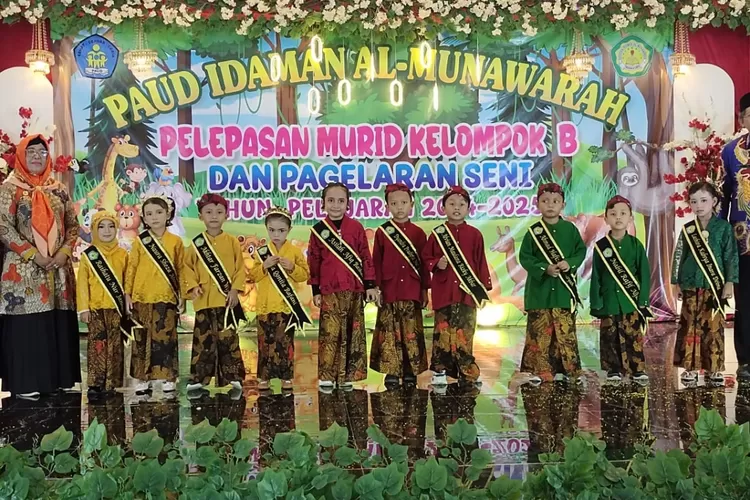 PAUD Al-Munawarah Sumenep: Pelepasan Siswa Bertabur Haru dan Prestasi Spektakuler