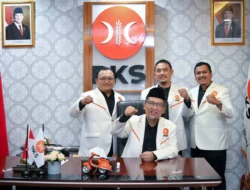 PKS Berikan Kepercayaan Generasi Muda, Almuzzammil Yusuf Pimpin Partai 4 PKS Berikan Kepercayaan Generasi Muda, Almuzzammil Yusuf Pimpin Partai
