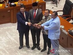 Perseteruan Internal DPR: Aher Digantikan Sukamta Sebagai Wakil Ketua Komisi I