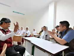 Prabowo Tekan Kemiskinan: Pendidikan Jadi Kunci Utama Lewat Sekolah Rakyat