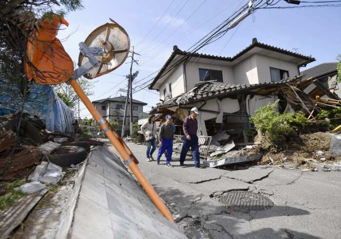 Prediksi Gempa Jepang dalam Manga
