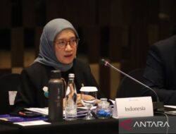 Digitalisasi Manajemen ASN: Keterpaduan dan Efektivitas Layanan Publik 3 Digitalisasi Manajemen ASN: Keterpaduan dan Efektivitas Layanan Publik