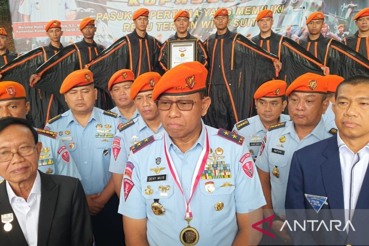 Kopasgat Rekrut Atlet Wingsuit Asing Tingkatkan Keahlian Personel