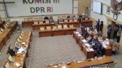 Mencari Jalan Tengah Menavigasi Implikasi Putusan MK Sistem Pemilu Proporsional Terbuka