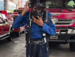 Petugas Damkar Jakarta: Lebih dari Sekadar Penyelamat Saat Siaga