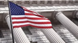 The Fed Isyaratkan Dua Kali Pangkas Suku Bunga Tarif Jadi Penentu