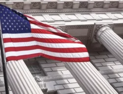 The Fed Isyaratkan Dua Kali Pangkas Suku Bunga: Tarif Jadi Penentu